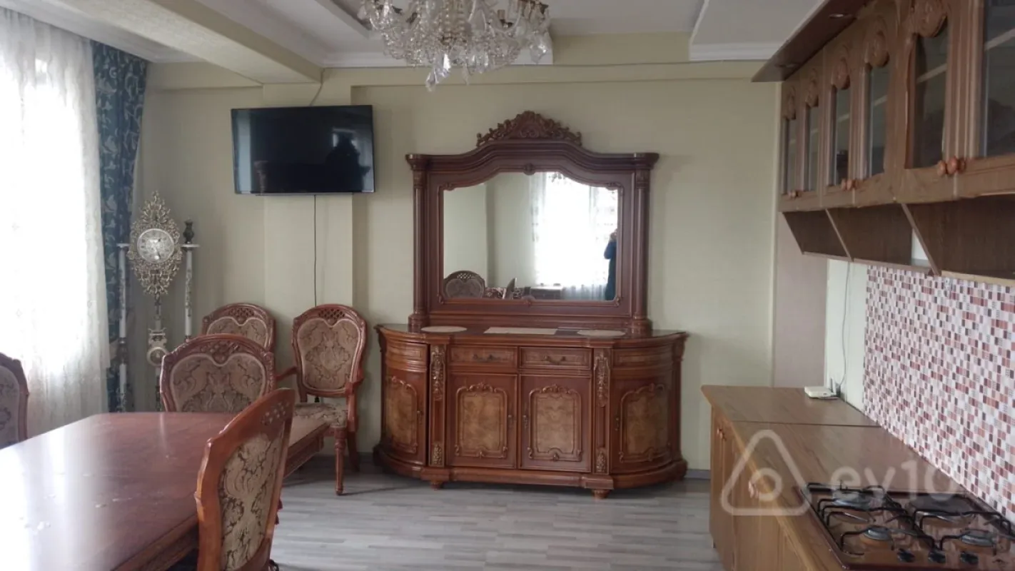 Kirayə verilir 3 otaqlı yeni tikili 80 m²