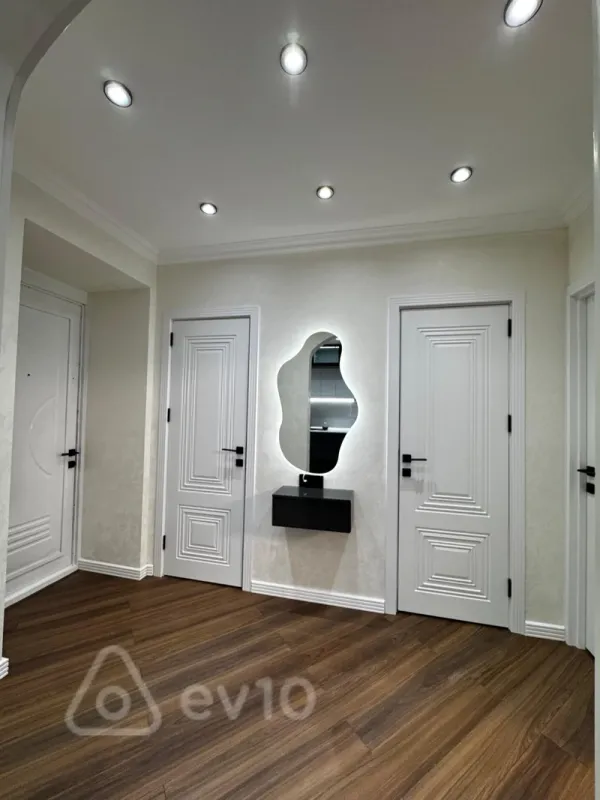 Satılır 2 otaqlı köhnə tikili 65 m²