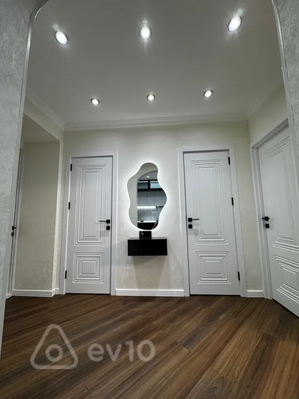 Satılır 2 otaqlı köhnə tikili 65 m²