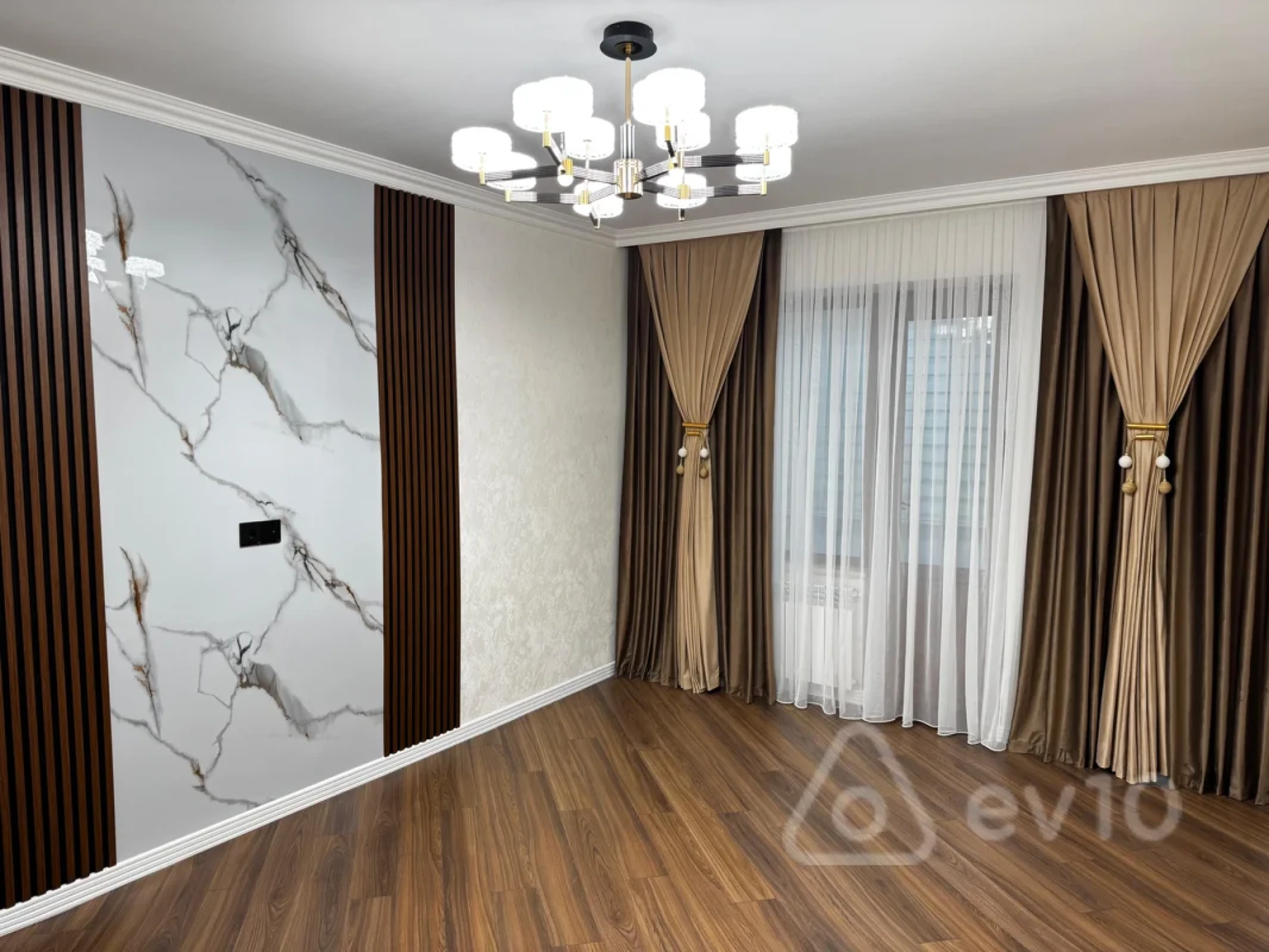 Satılır 2 otaqlı köhnə tikili 65 m²