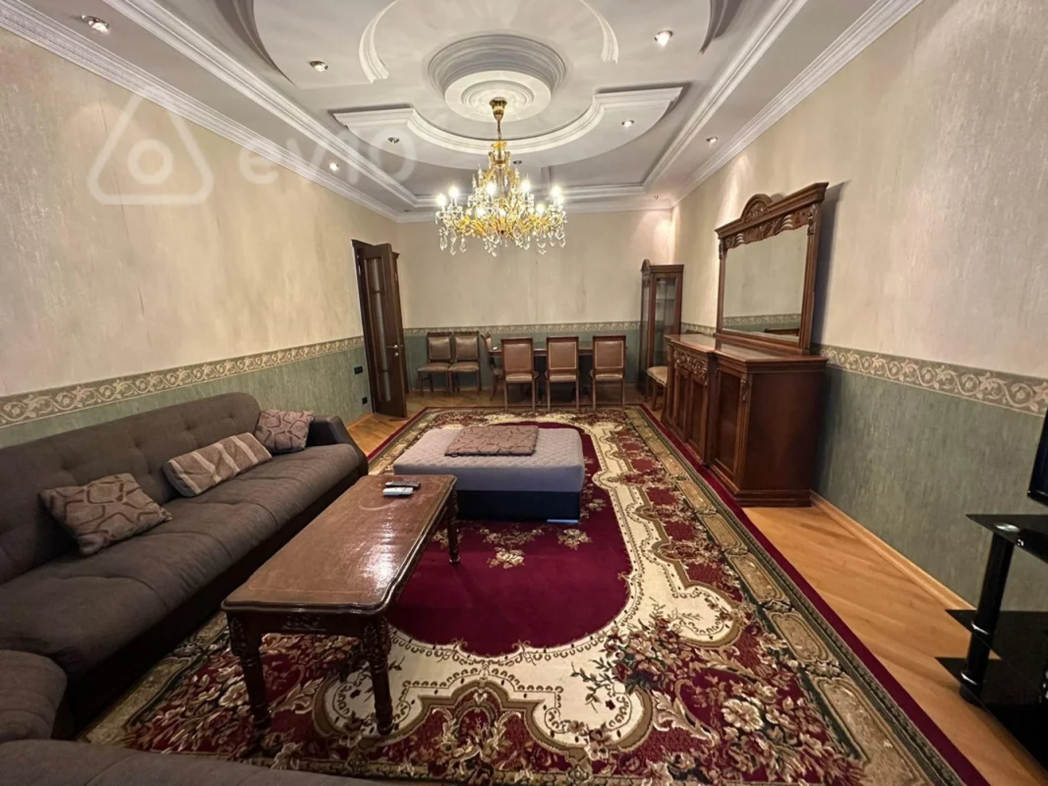 Kirayə verilir 3 otaqlı yeni tikili 170 m²