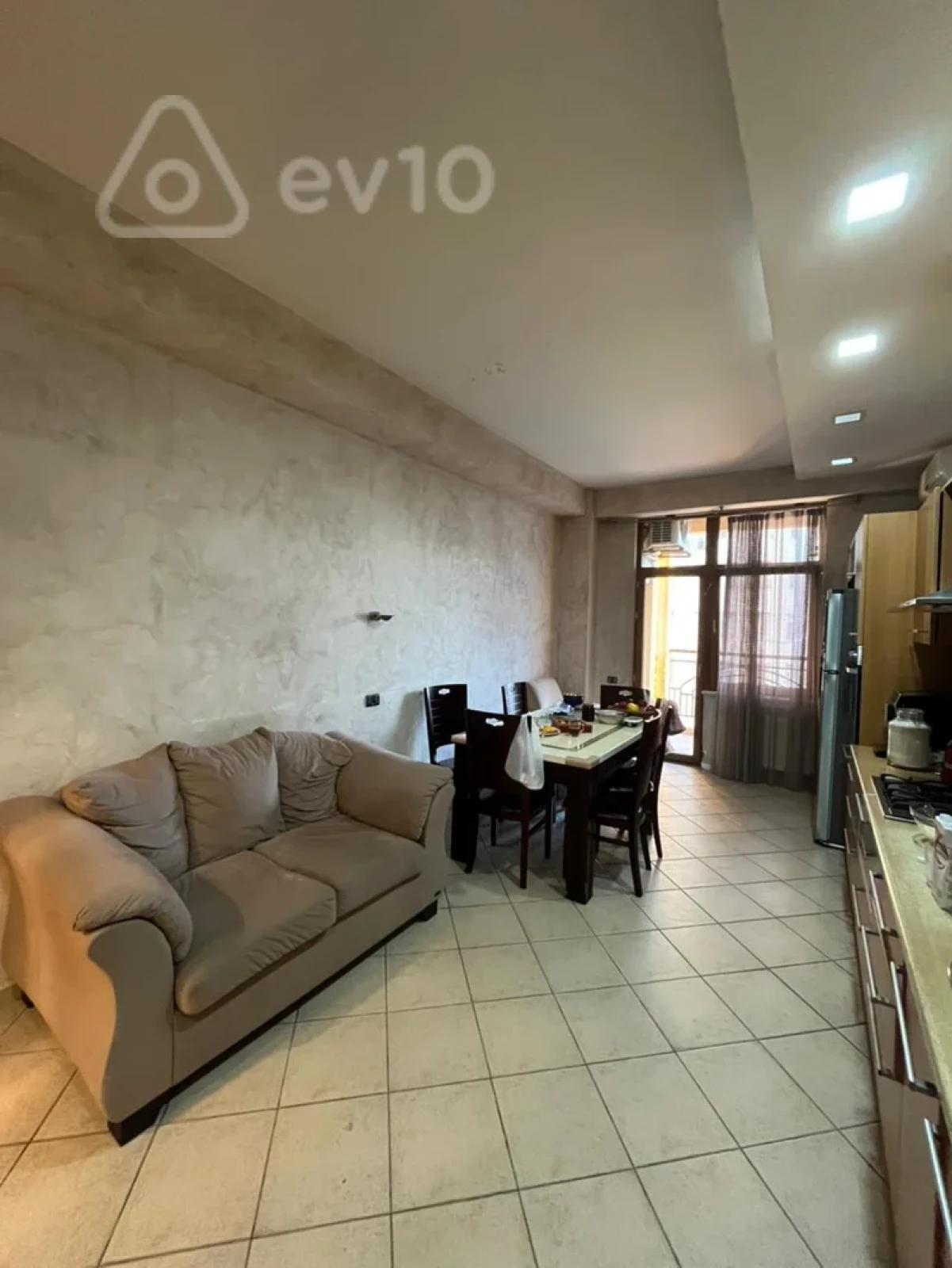 Satılır 3 otaqlı yeni tikili 185 m²