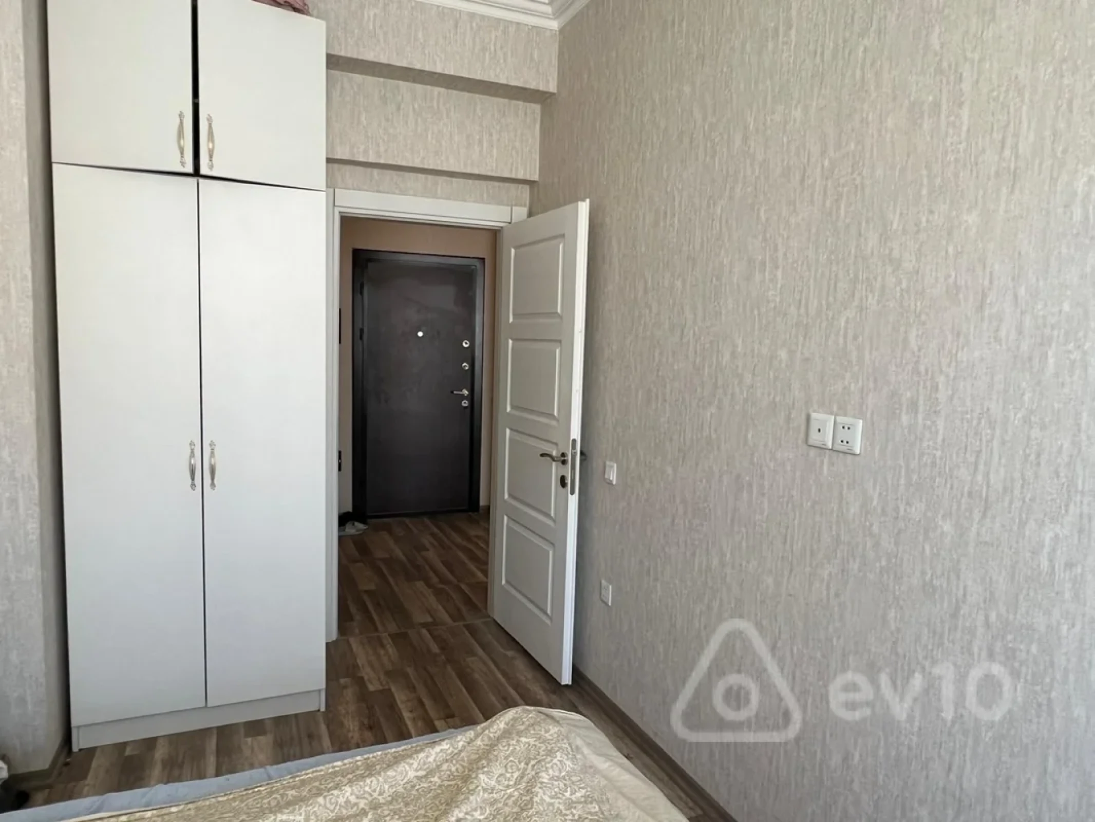 Kirayə verilir 2 otaqlı yeni tikili 55 m²