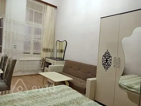 Kirayə verilir 1 otaqlı köhnə tikili 50 m²