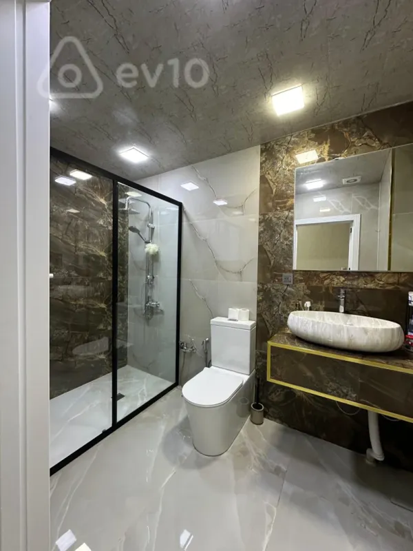 Satılır 2 otaqlı yeni tikili 72 m²