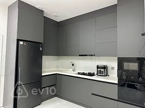 Satılır 2 otaqlı yeni tikili 72 m²