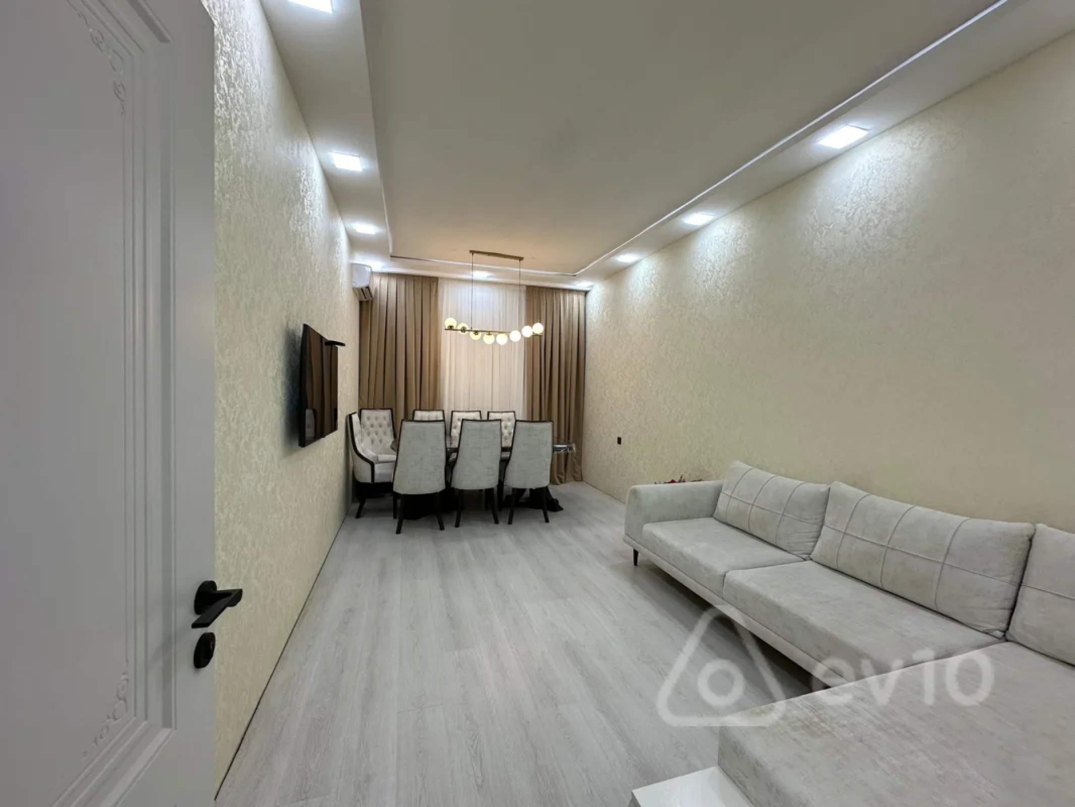 Satılır 2 otaqlı yeni tikili 72 m²