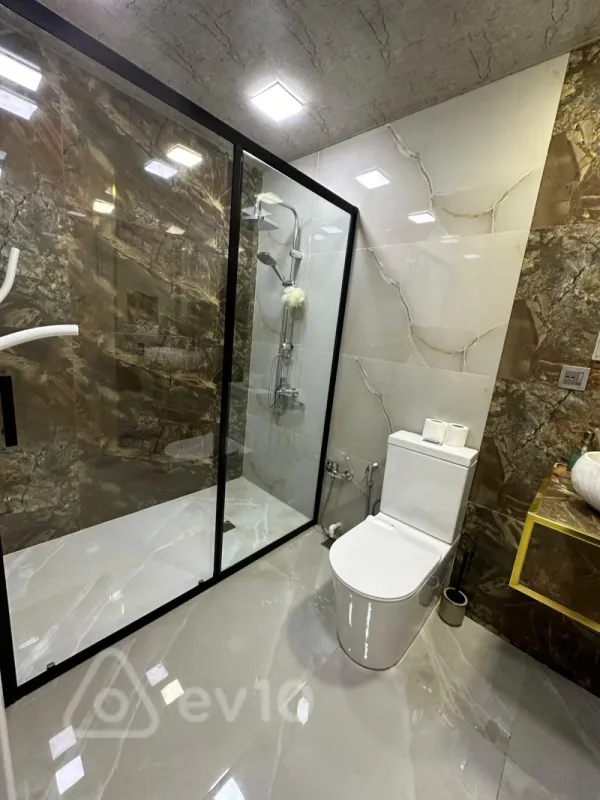 Satılır 2 otaqlı yeni tikili 72 m²