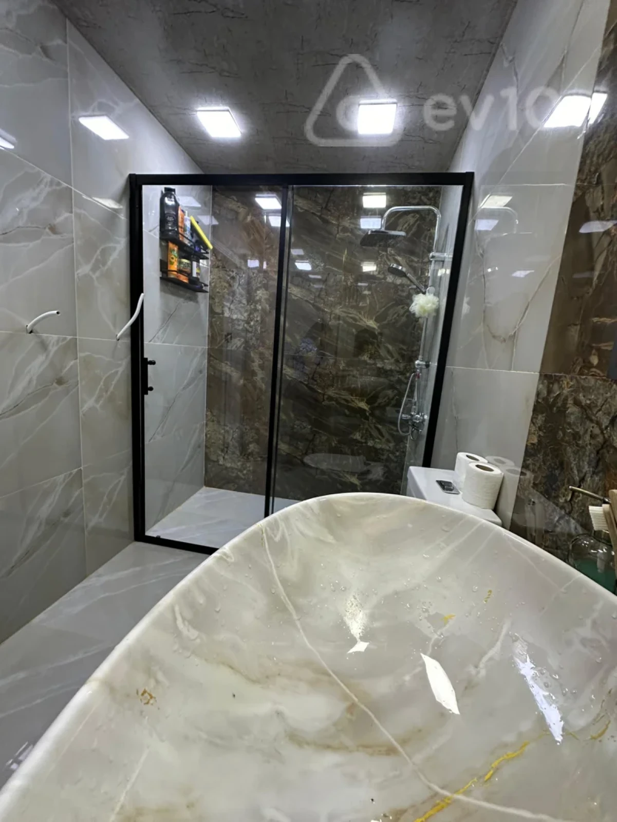 Satılır 2 otaqlı yeni tikili 72 m²