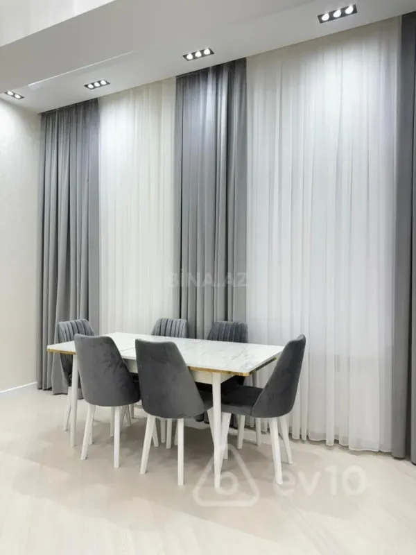 Kirayə verilir 3 otaqlı yeni tikili 120 m²