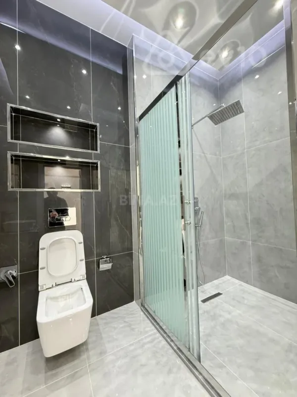 Kirayə verilir 3 otaqlı yeni tikili 120 m²