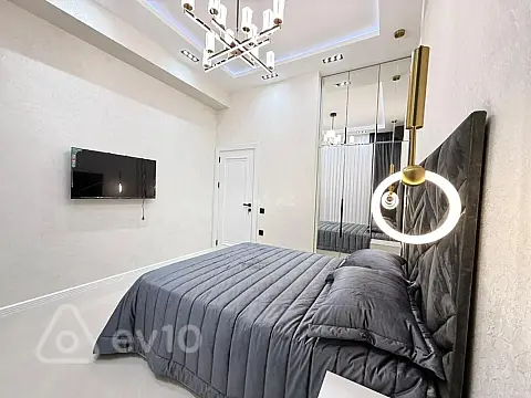 Kirayə verilir 3 otaqlı yeni tikili 120 m²