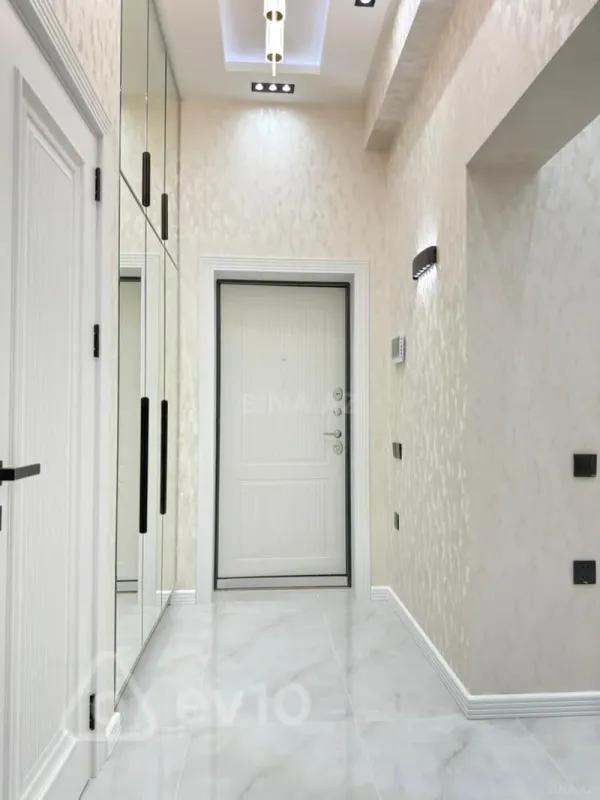 Kirayə verilir 3 otaqlı yeni tikili 120 m²