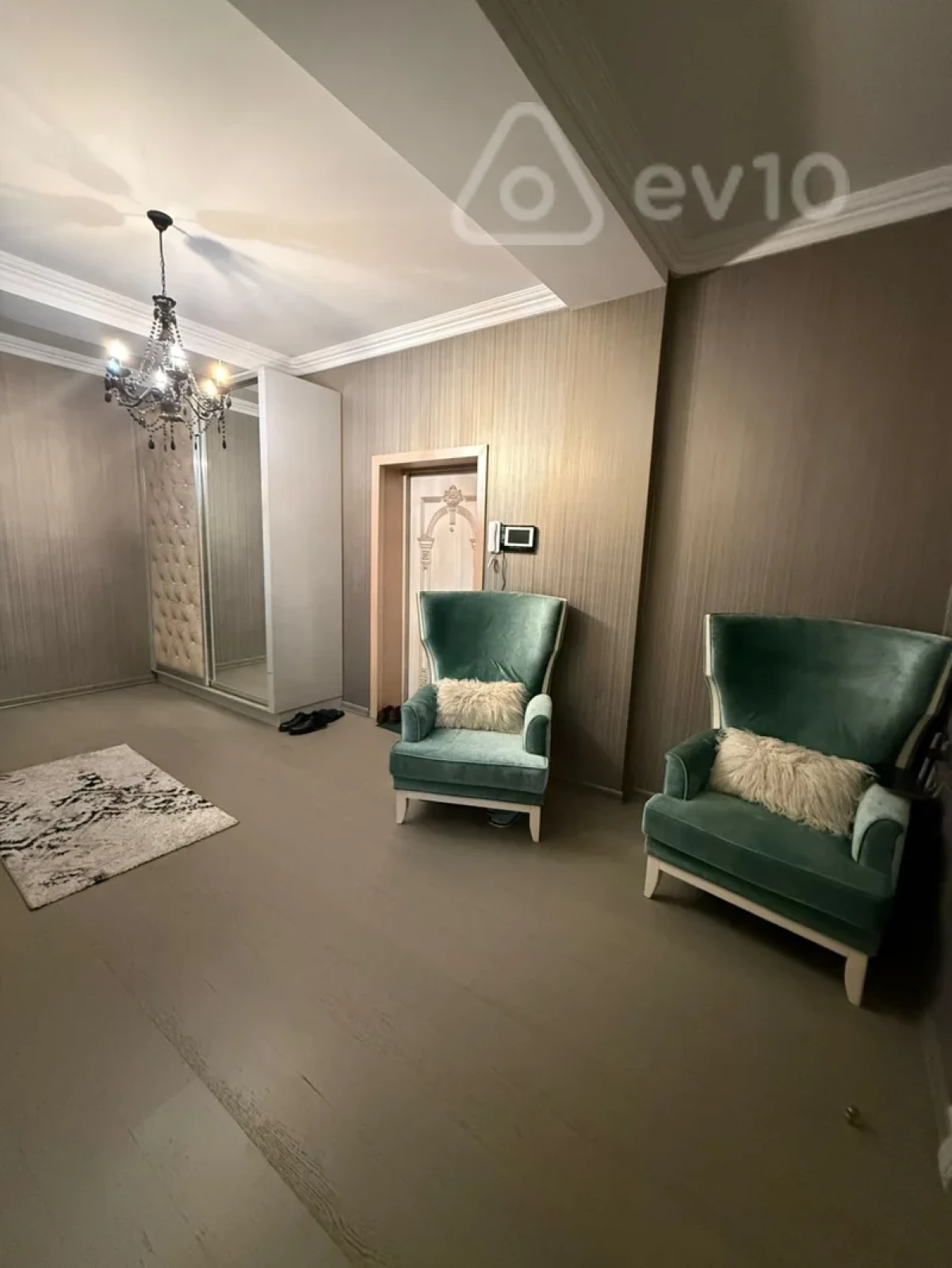 Kirayə verilir 2 otaqlı yeni tikili 95 m²