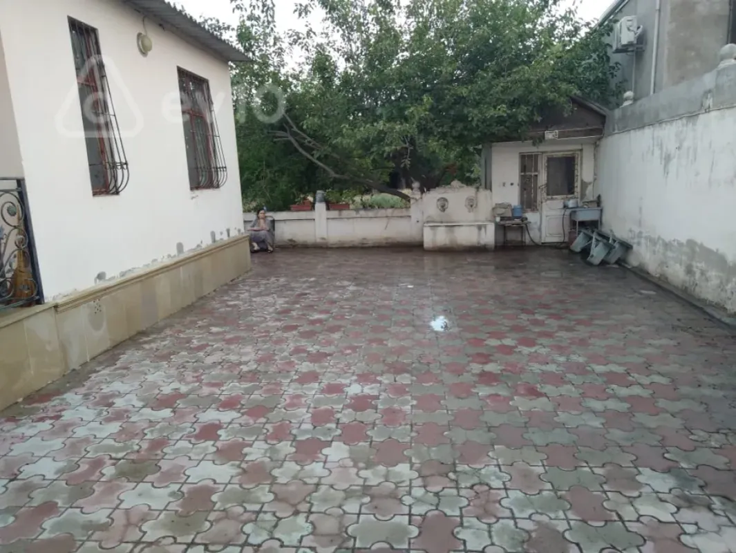 Satılır 4 otaqlı həyət evi 100 m²