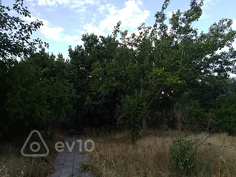 Satılır 4 otaqlı həyət evi 100 m²