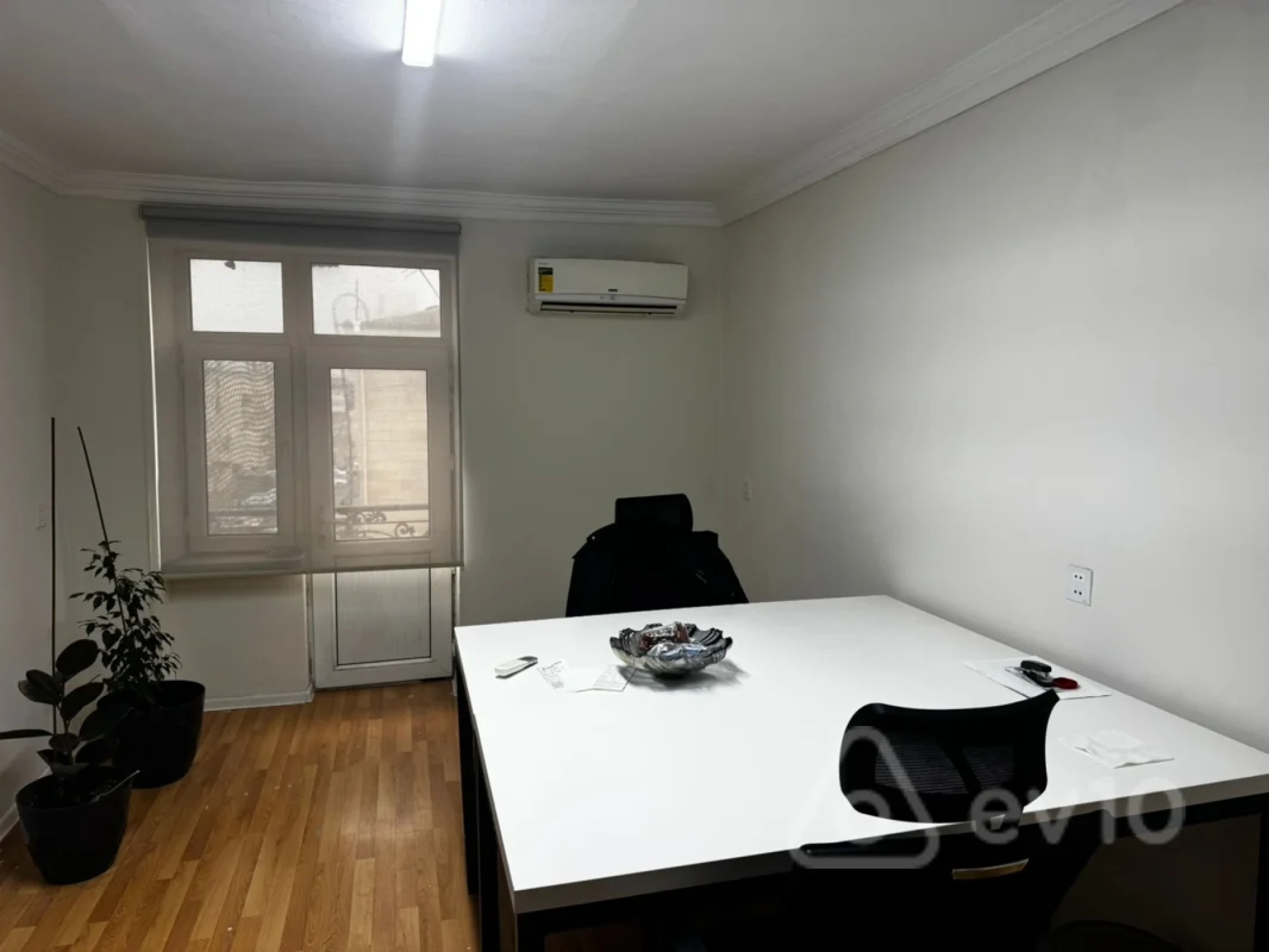 Kirayə verilir 2 otaqlı köhnə tikili 55 m²