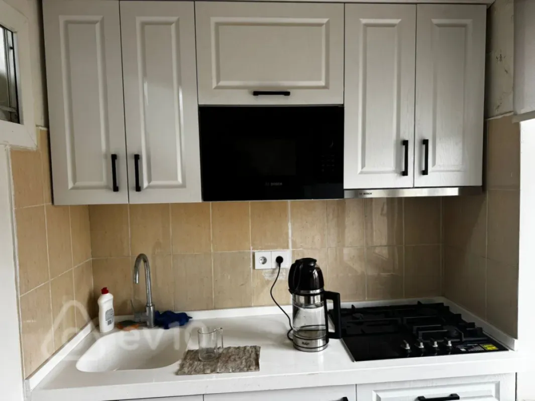 Kirayə verilir 2 otaqlı köhnə tikili 55 m²