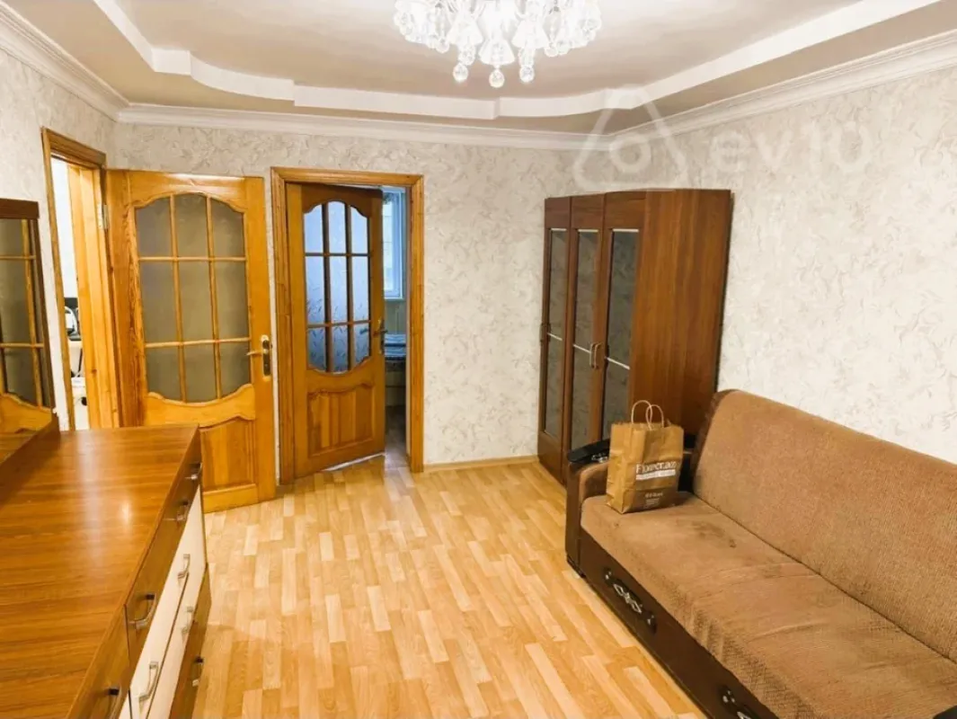 Kirayə verilir 3 otaqlı köhnə tikili 66 m²