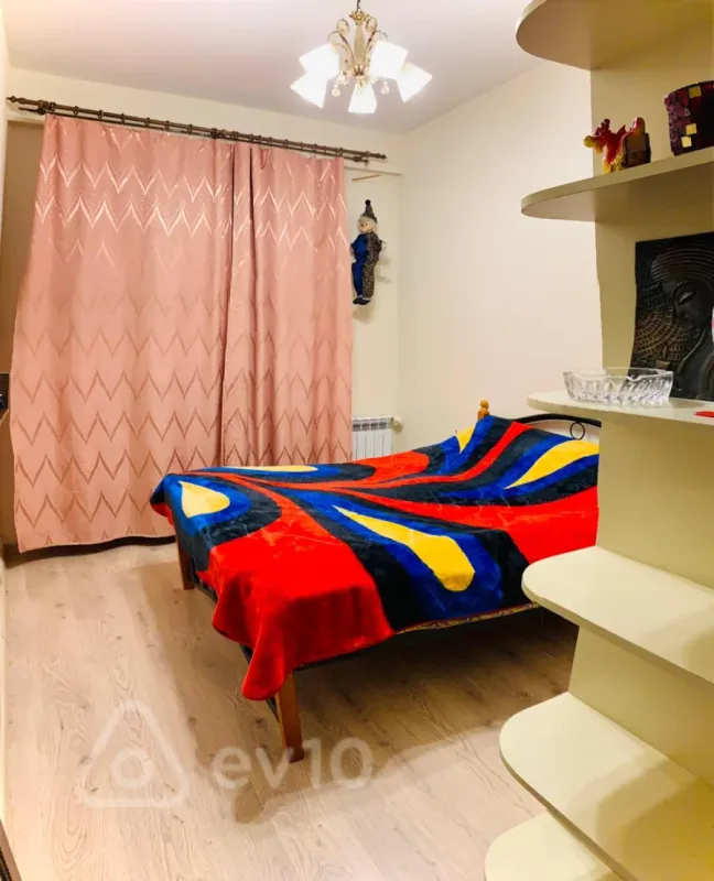 Satılır 2 otaqlı yeni tikili 50 m²