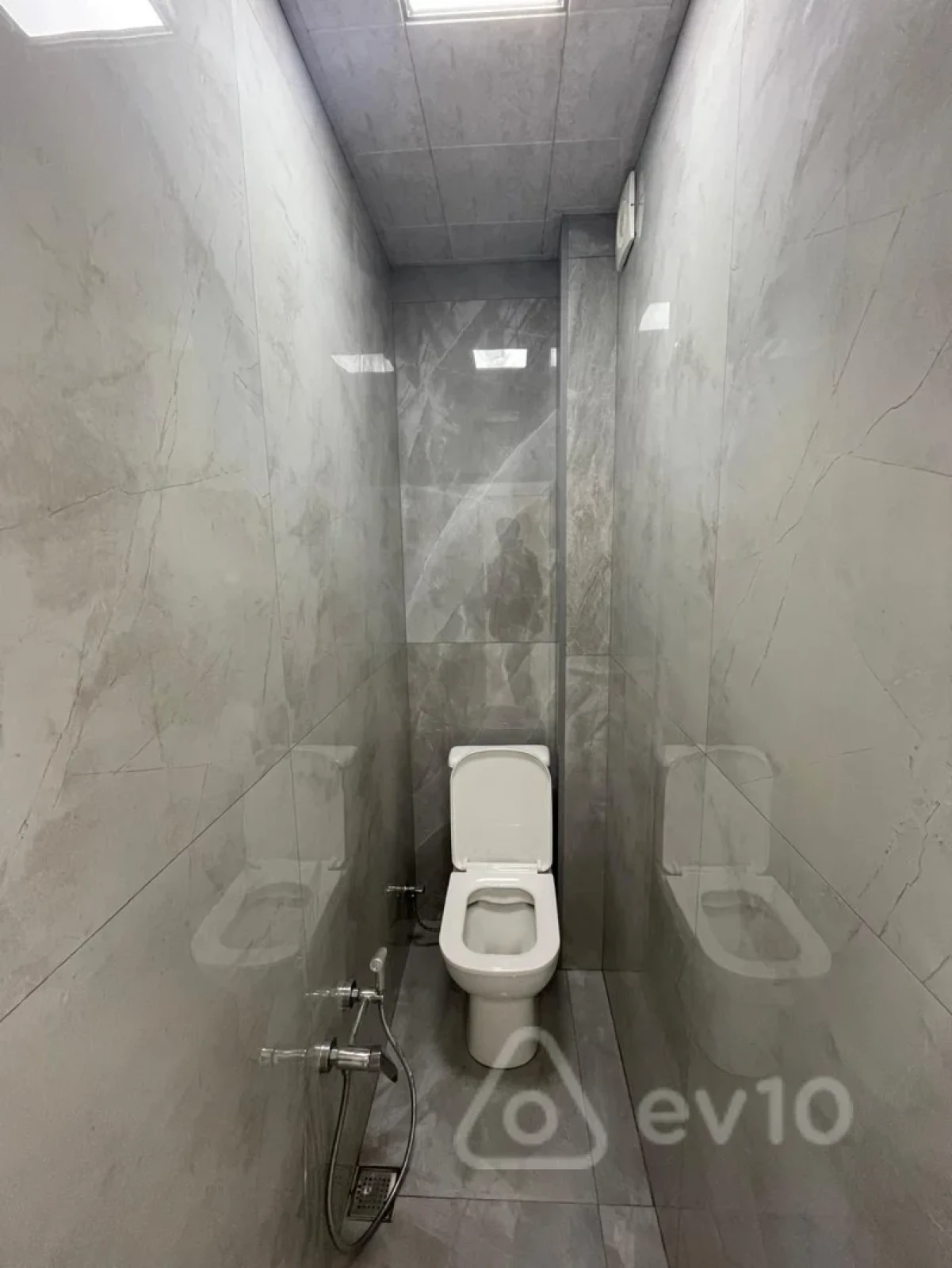 Satılır 3 otaqlı köhnə tikili 65 m²