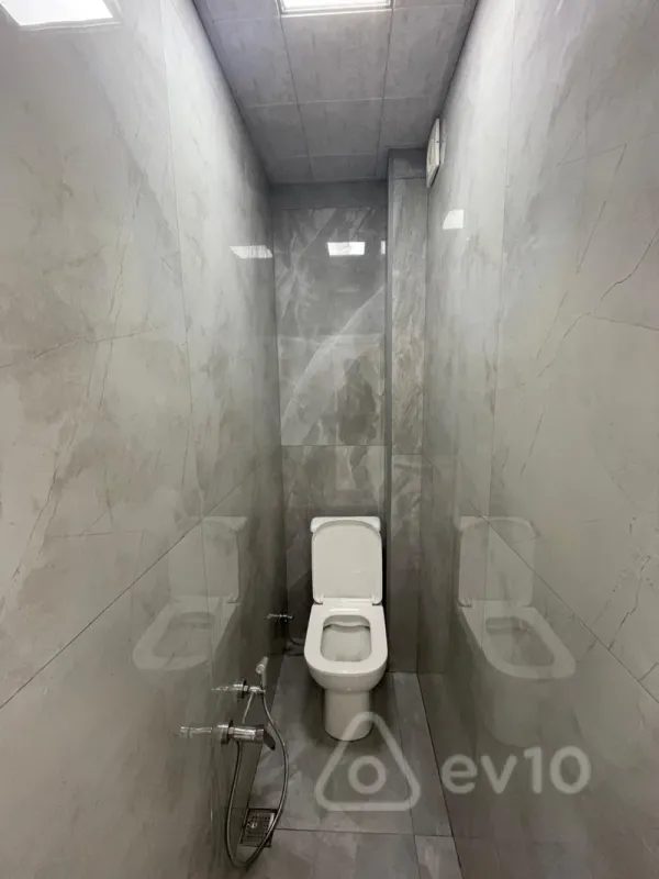 Satılır 3 otaqlı köhnə tikili 65 m²