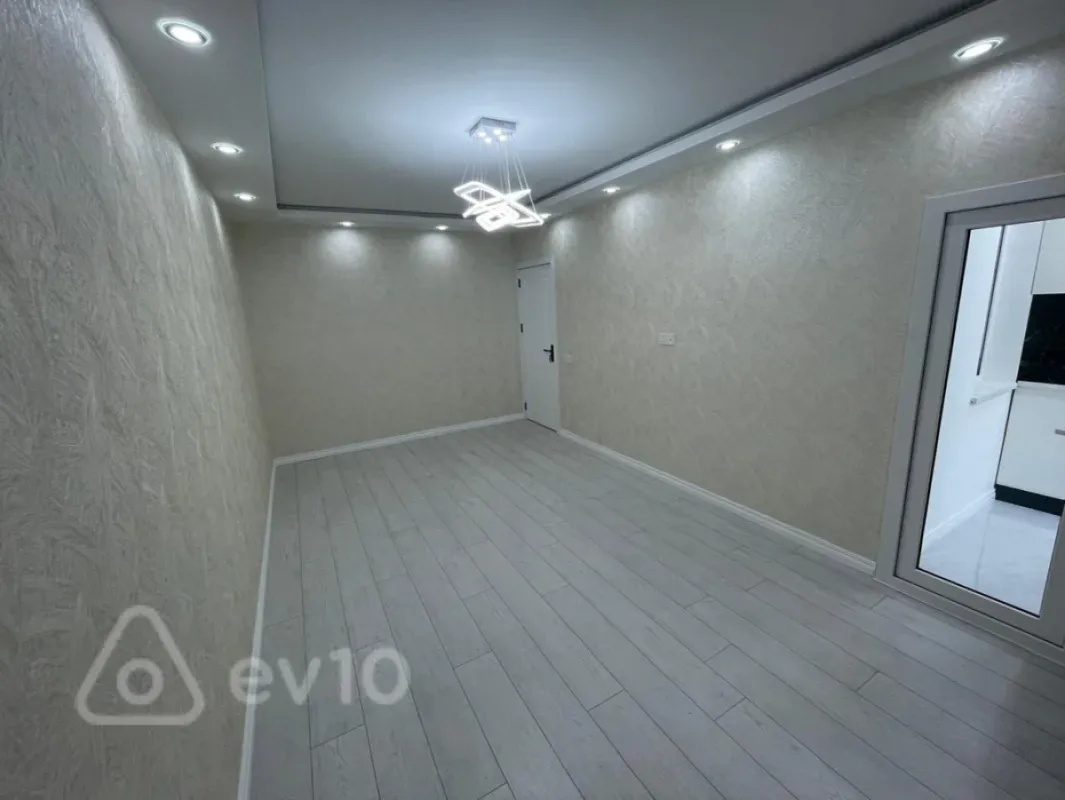 Satılır 3 otaqlı köhnə tikili 65 m²