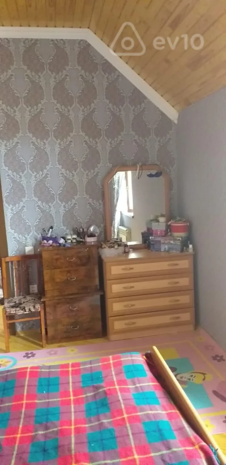 Kirayə verilir 2 otaqlı köhnə tikili 70 m²