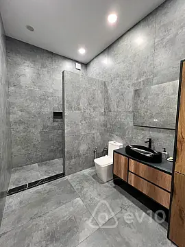 Satılır 4 otaqlı həyət evi 350 m²