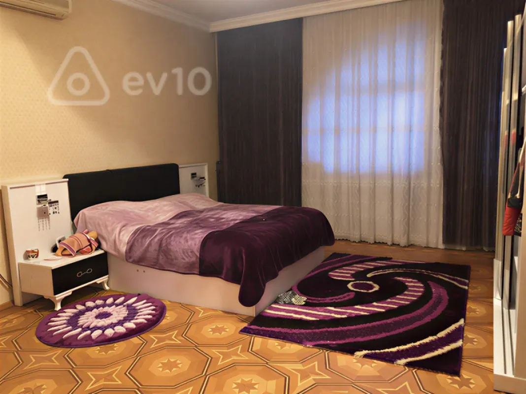 Kirayə verilir 3 otaqlı yeni tikili 160 m²