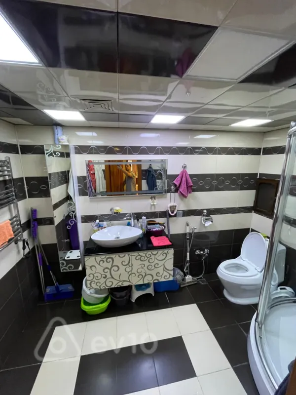 Satılır 2 otaqlı yeni tikili 98 m²