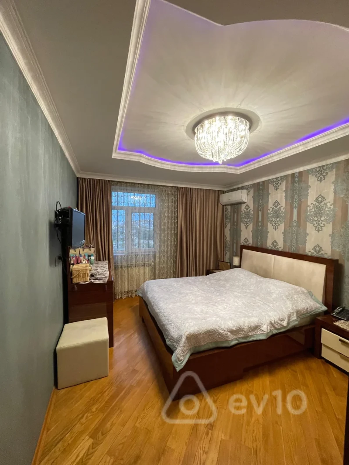 Satılır 2 otaqlı yeni tikili 98 m²