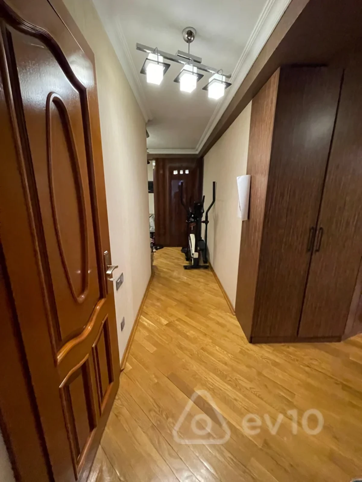 Satılır 2 otaqlı yeni tikili 98 m²