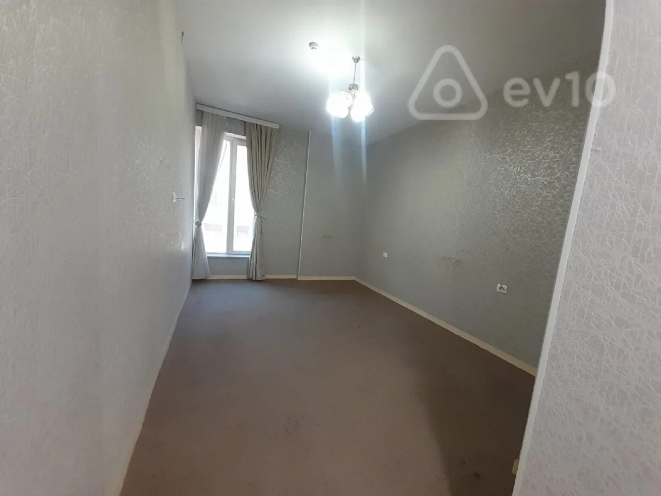 Kirayə verilir 1 otaqlı ofis 22 m²