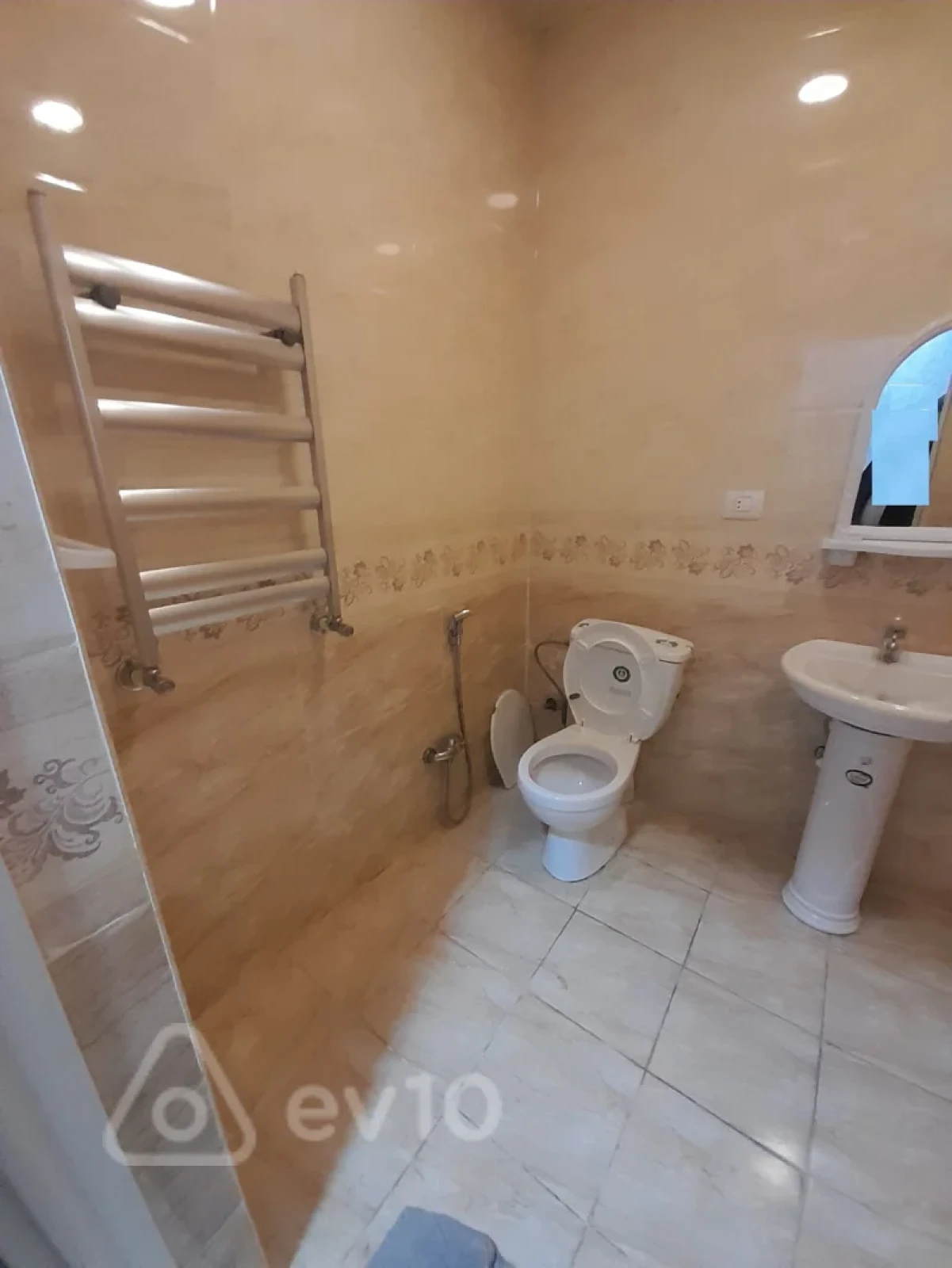 Kirayə verilir 1 otaqlı ofis 22 m²