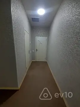 Kirayə verilir 1 otaqlı ofis 22 m²