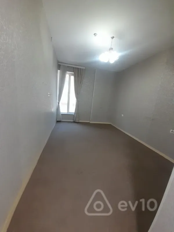 Kirayə verilir 1 otaqlı ofis 22 m²