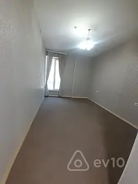 Kirayə verilir 1 otaqlı ofis 22 m²