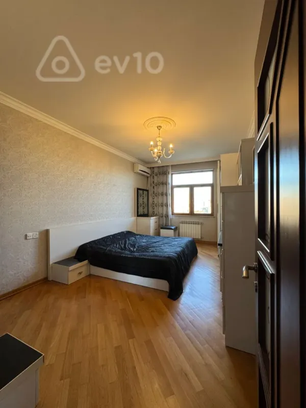 Satılır 4 otaqlı yeni tikili 171 m²