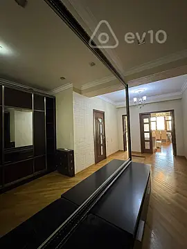 Satılır 4 otaqlı yeni tikili 171 m²