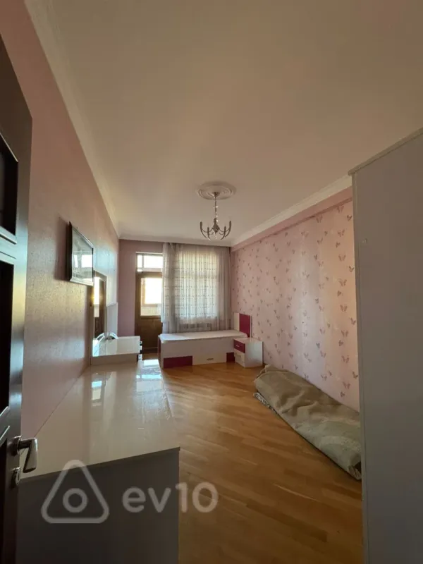 Satılır 4 otaqlı yeni tikili 171 m²