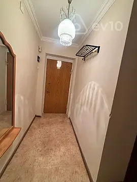 Kirayə verilir 2 otaqlı köhnə tikili 50 m²