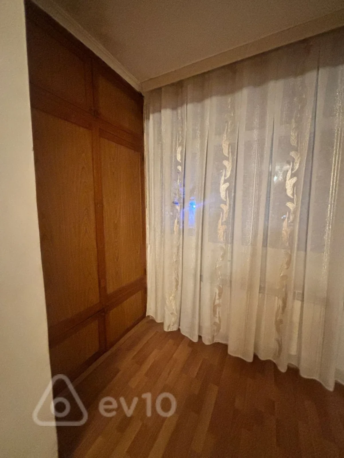 Kirayə verilir 2 otaqlı köhnə tikili 50 m²