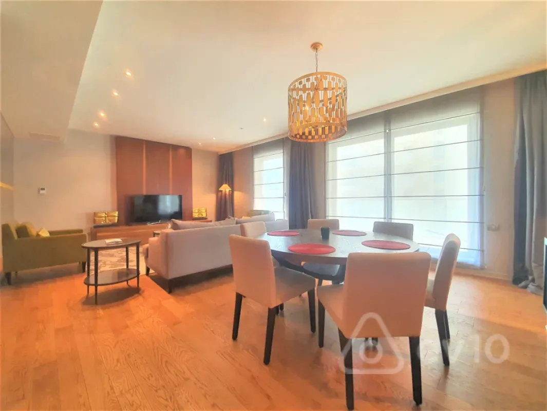 Kirayə verilir 2 otaqlı yeni tikili 120 m²
