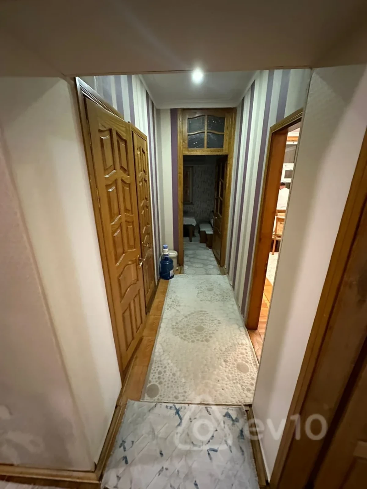 Satılır 3 otaqlı köhnə tikili 81 m²