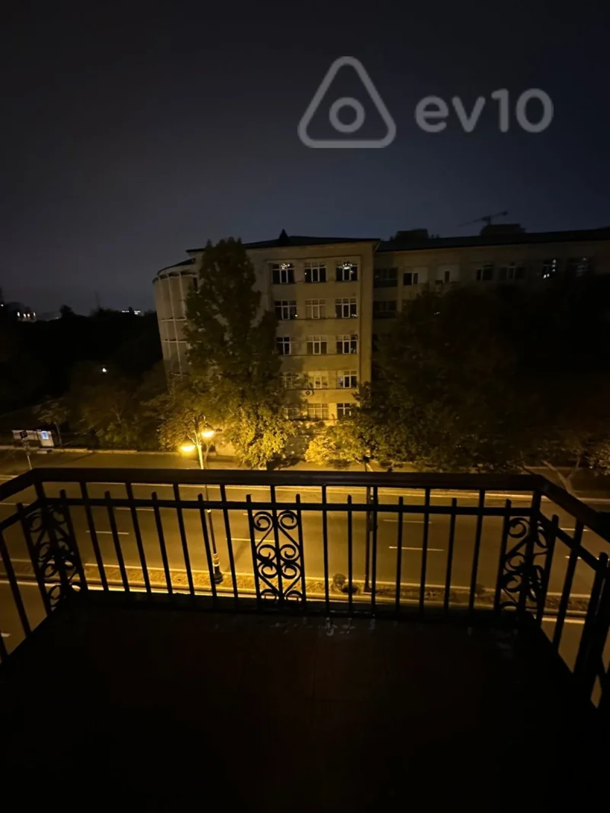 Satılır 3 otaqlı köhnə tikili 81 m²