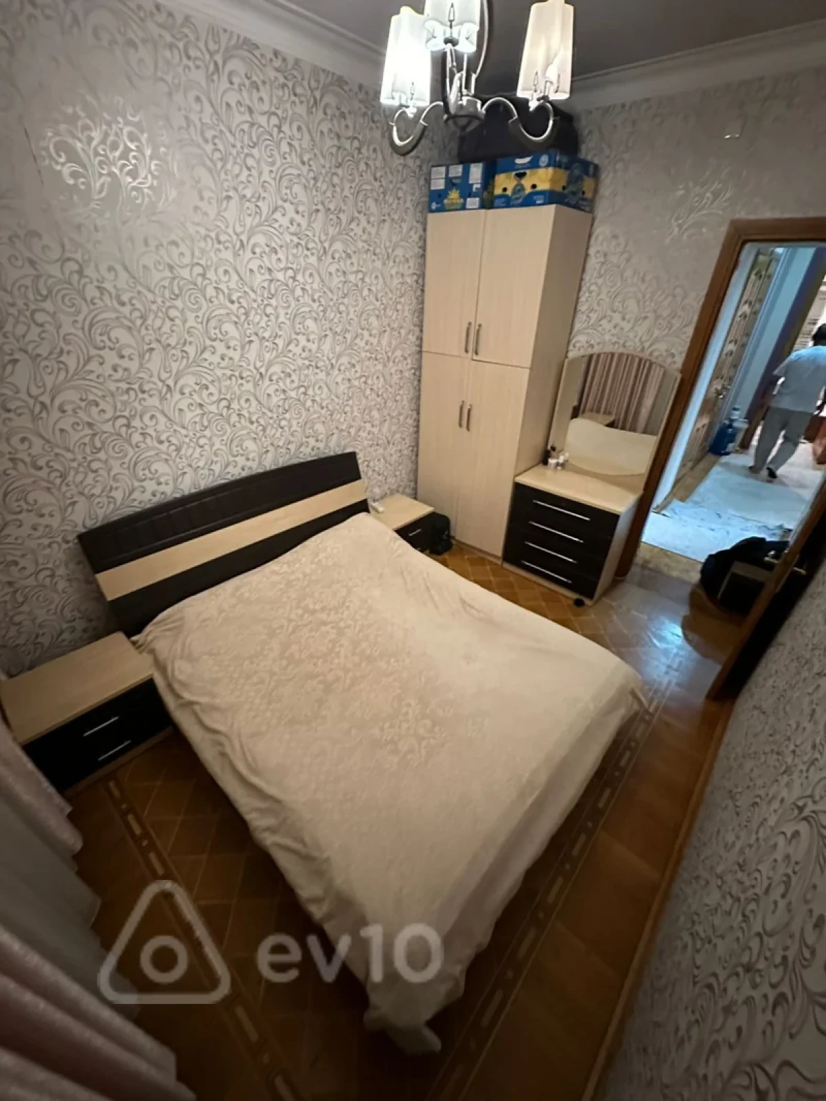 Satılır 3 otaqlı köhnə tikili 81 m²