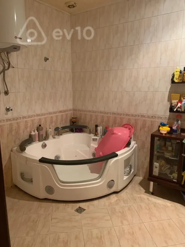 Satılır 2 otaqlı yeni tikili 86 m²