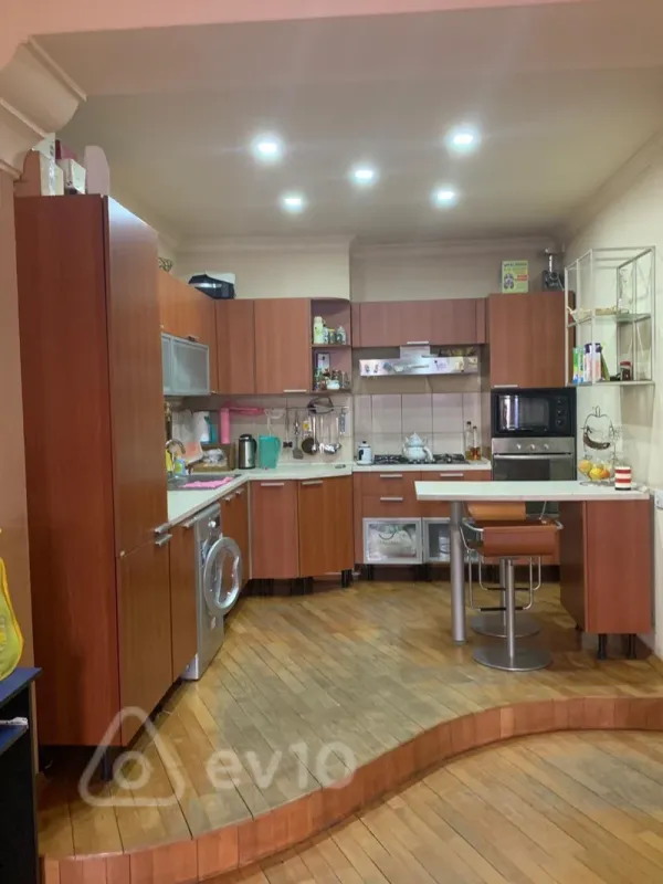 Satılır 2 otaqlı yeni tikili 86 m²