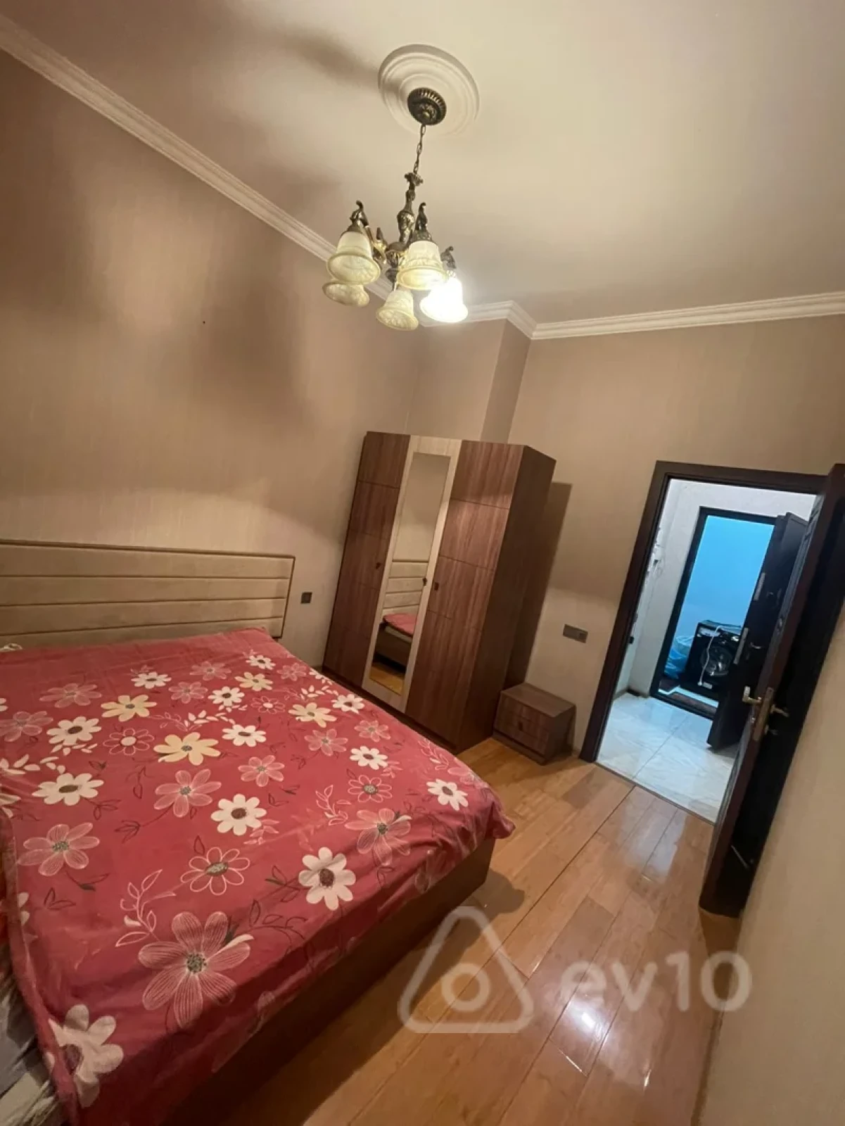 Kirayə verilir 2 otaqlı yeni tikili 50 m²